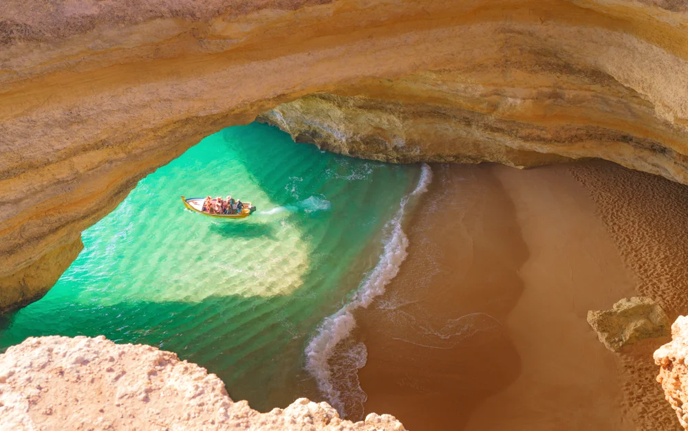 boat-trips-benagil-cave
