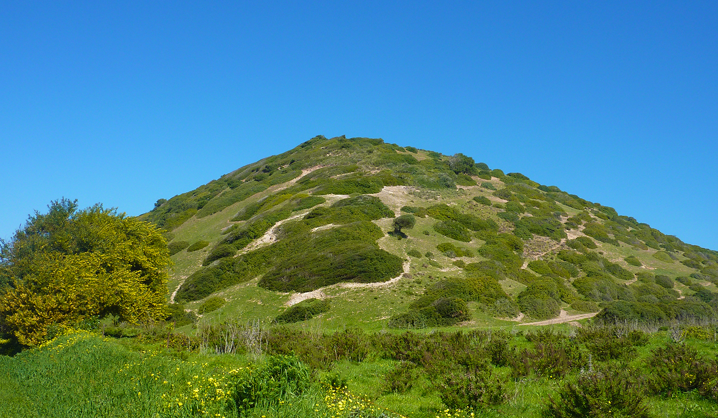 Endiabrada and Hidden Lakes Trail - Bordeira - Algarve