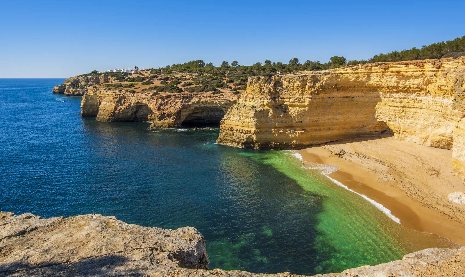 praia-da-corredoura-algarve-portugal